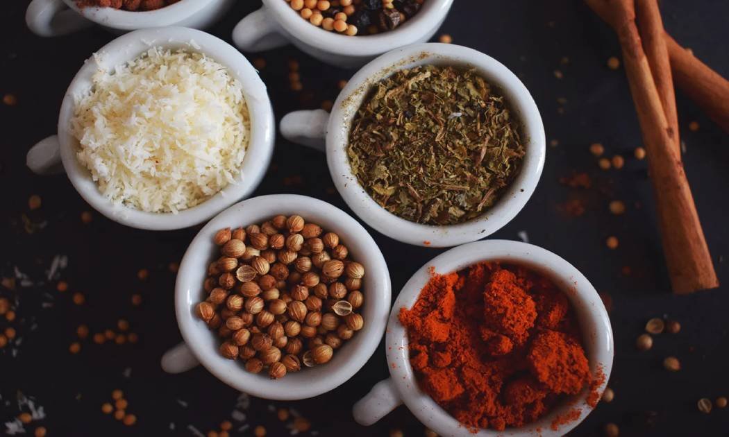 Ground Spices & Herbs